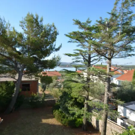 Apartment Ksenija *